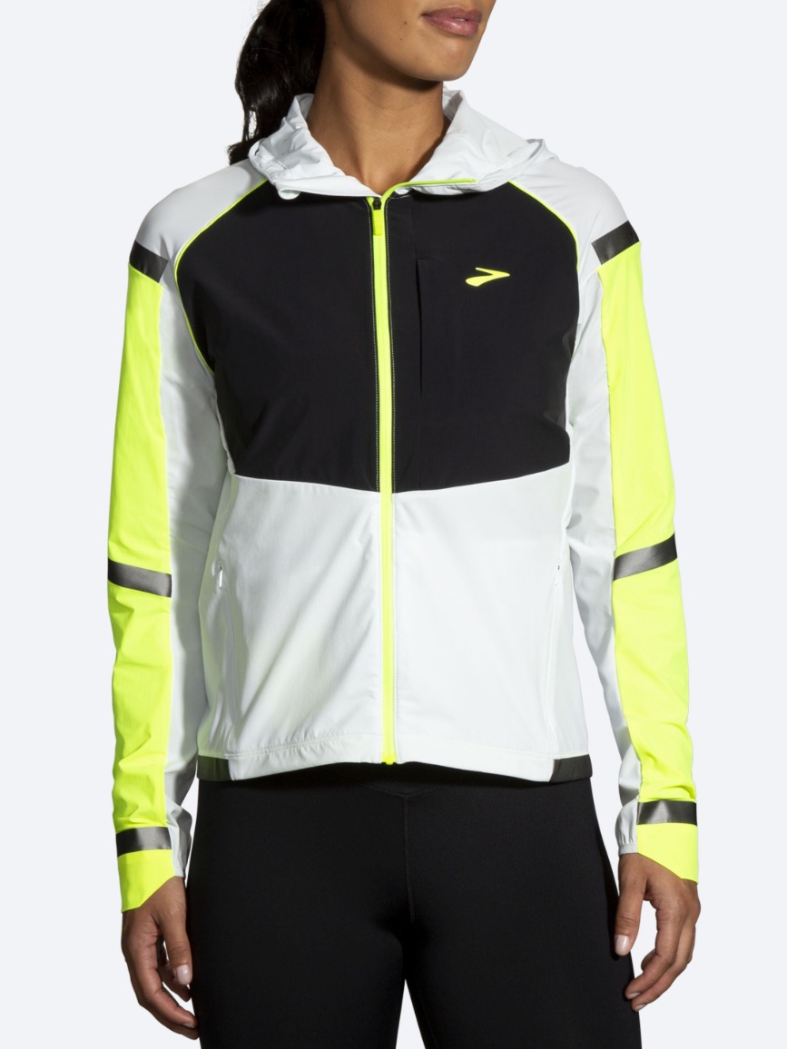 Brooks Carbonite Jacket  Womens Med